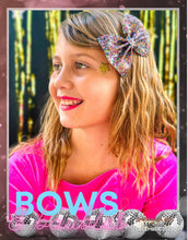 Load image into Gallery viewer, Theme Issue - 2022-12 Bows & Baubles