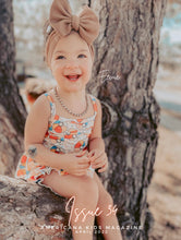 Load image into Gallery viewer, Issue #034 - Featuring Eevie's Bowtique DIGITAL ONLY